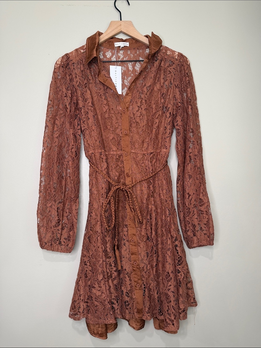 NWT Baltic Born Stefan Lace Short Dress Cinnamon Medium